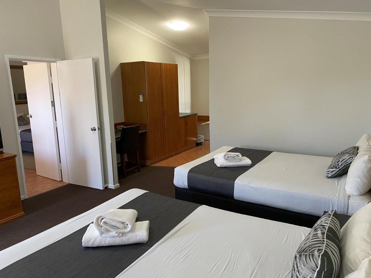 Emerald Explorers Inn Buitenkant foto
