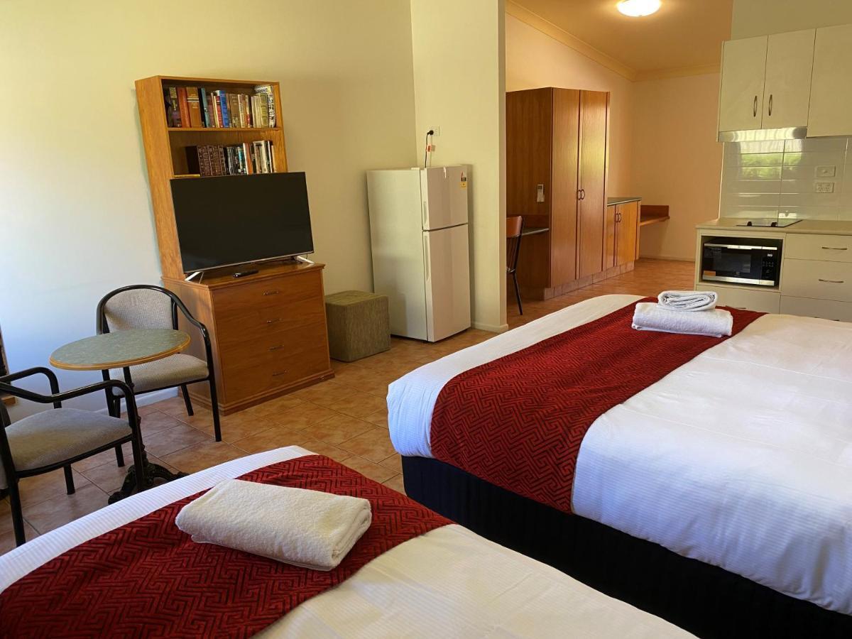 Emerald Explorers Inn Buitenkant foto